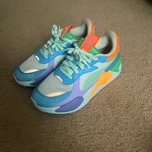Multi-Colored Puma Running Sneakers - Size 10